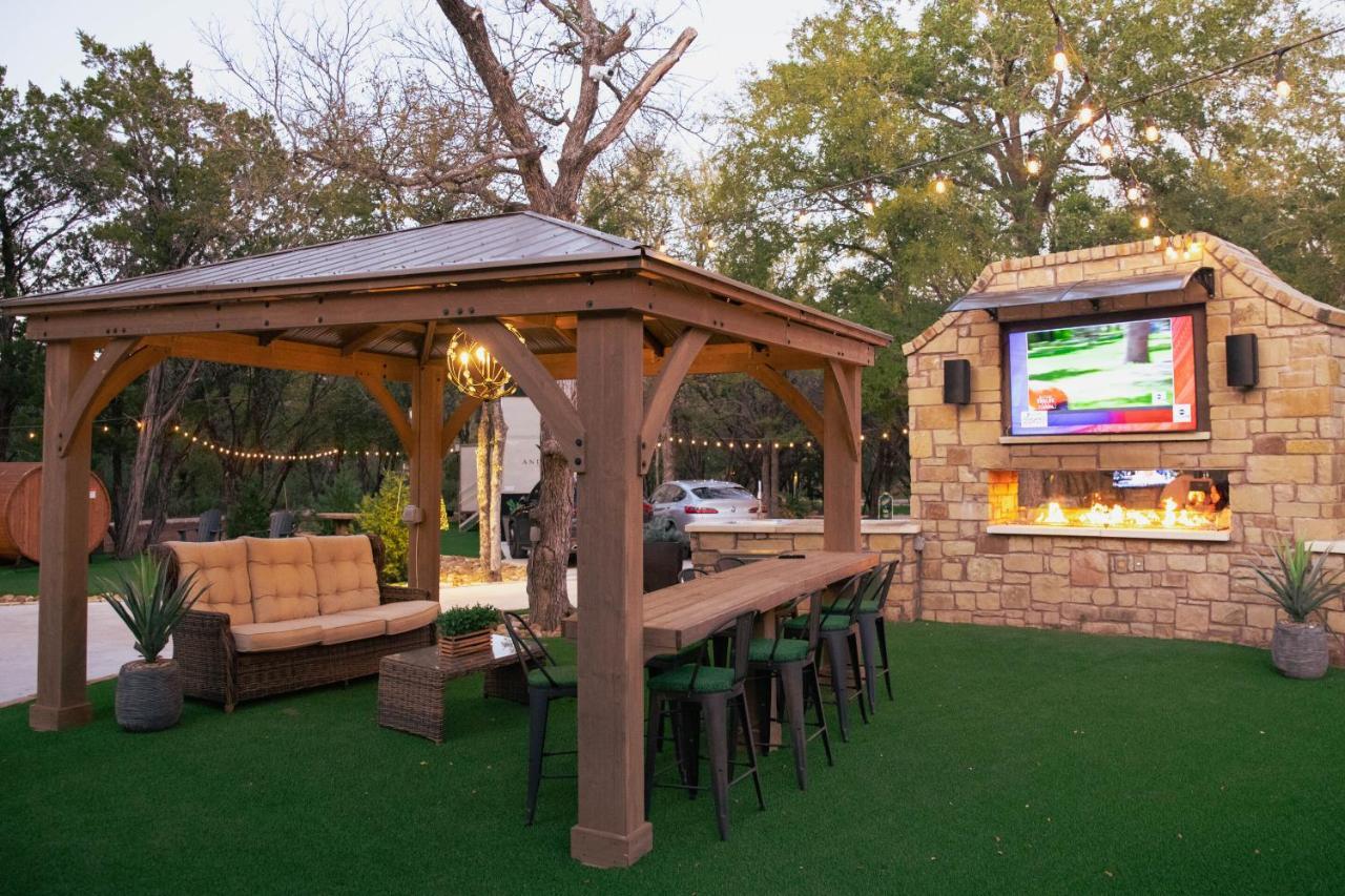 7744 Ranch Glamping Resort Austin Dış mekan fotoğraf