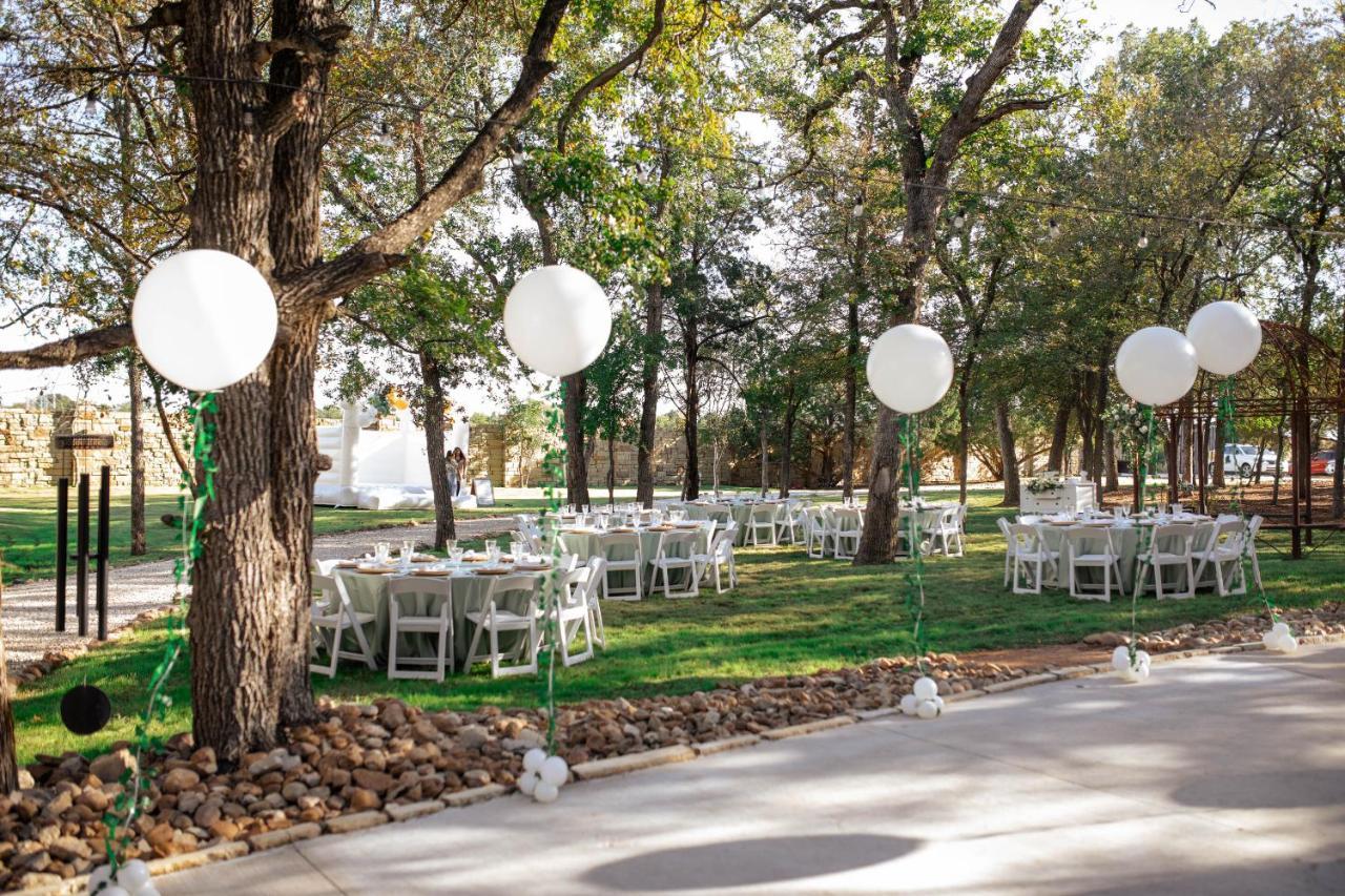 7744 Ranch Glamping Resort Austin Dış mekan fotoğraf