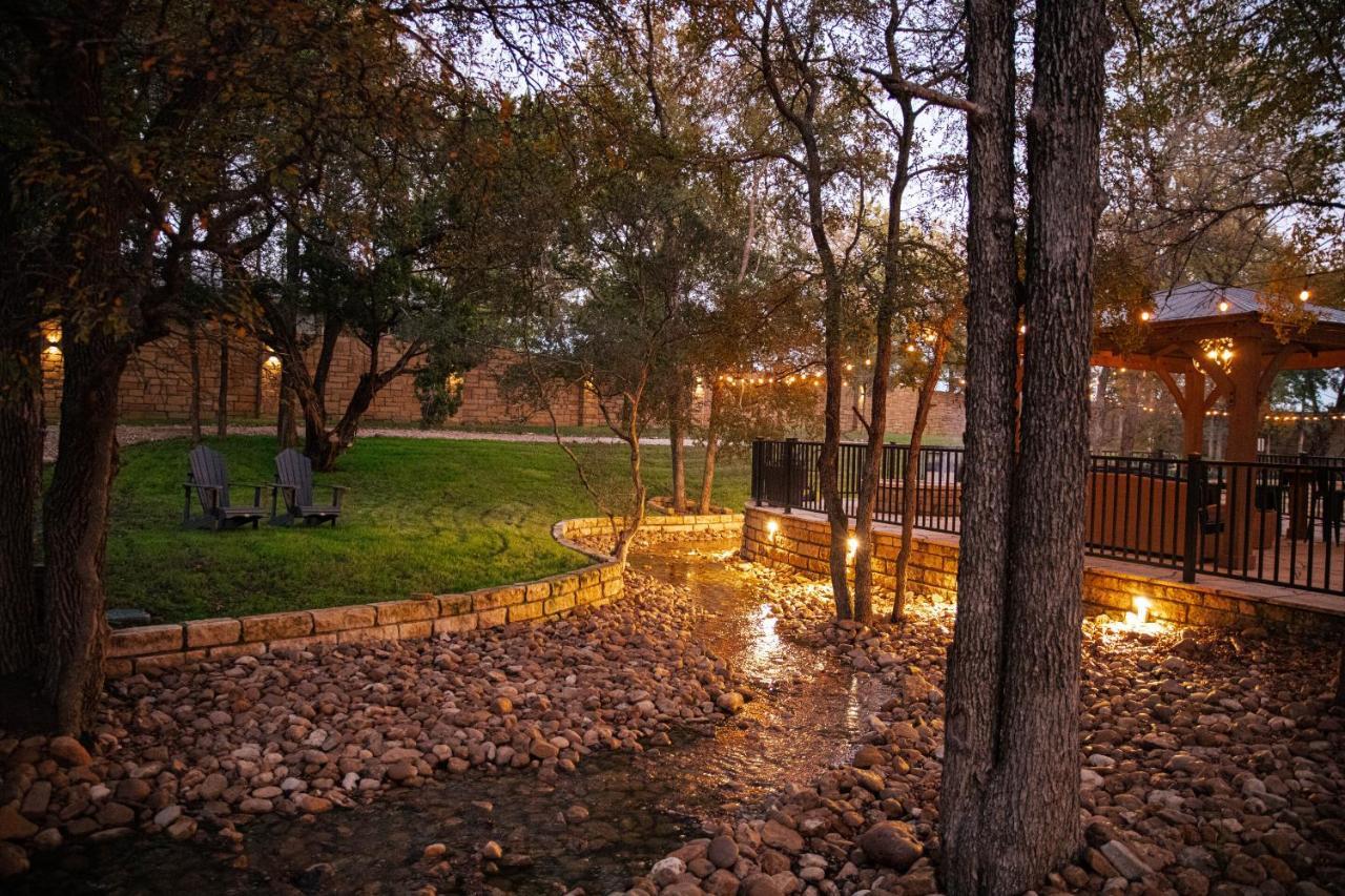 7744 Ranch Glamping Resort Austin Dış mekan fotoğraf