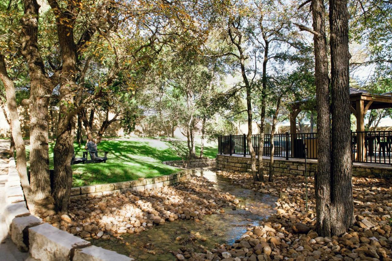 7744 Ranch Glamping Resort Austin Dış mekan fotoğraf