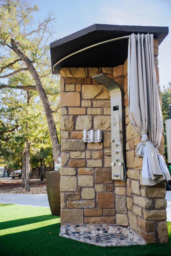 7744 Ranch Glamping Resort Austin Dış mekan fotoğraf