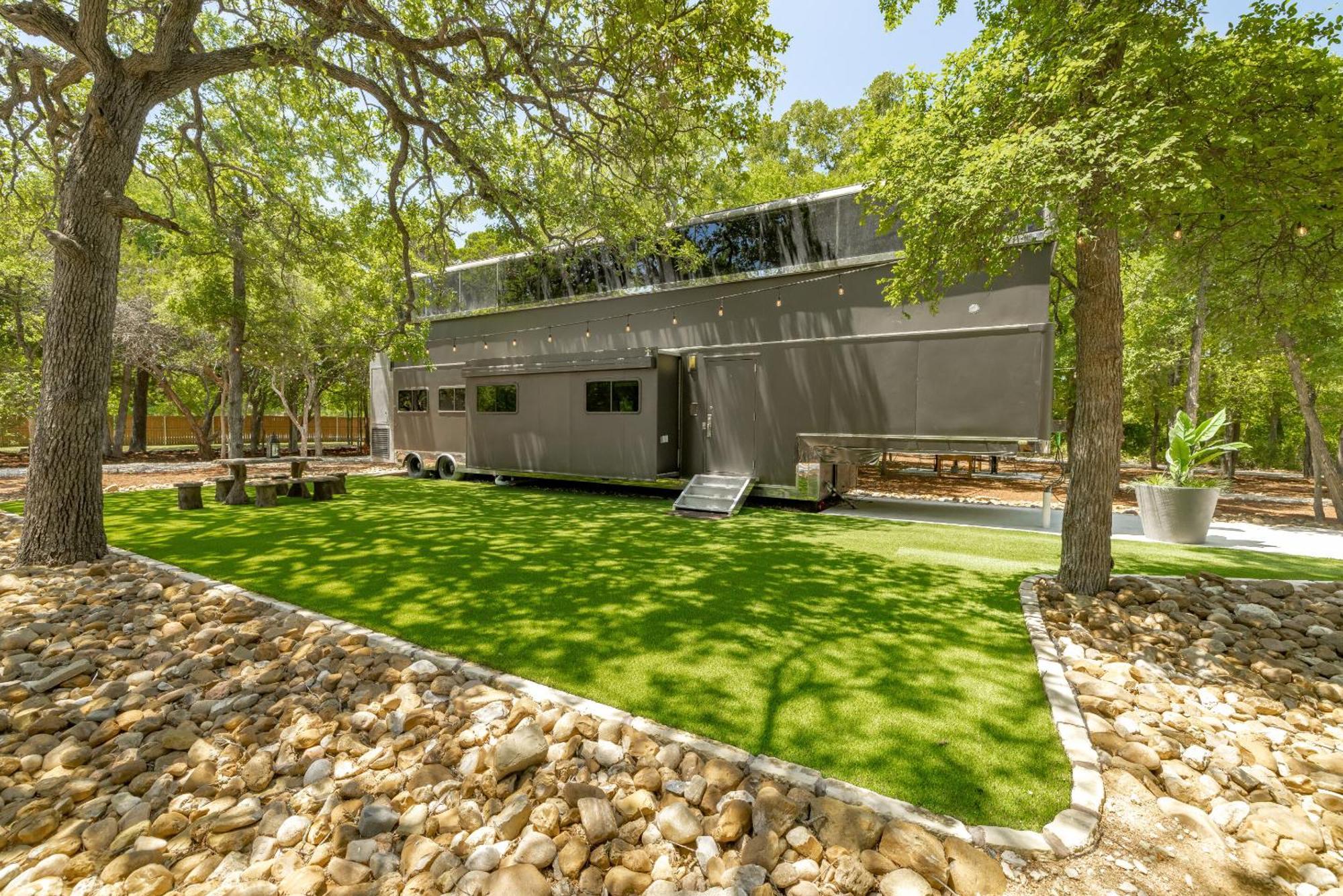 7744 Ranch Glamping Resort Austin Oda fotoğraf